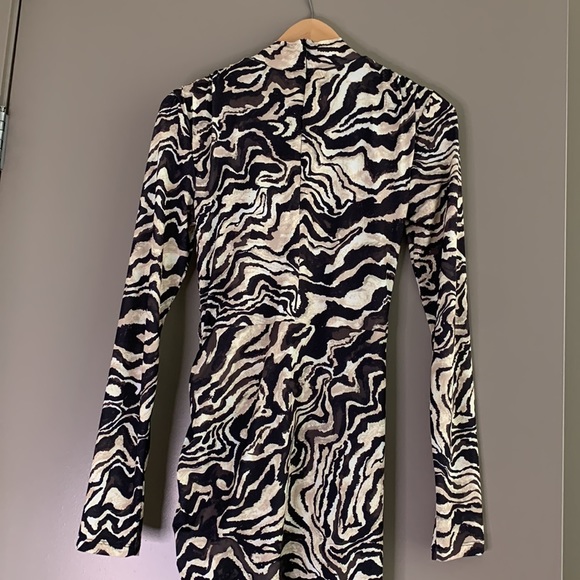 Brand New Dress - Picture 7 of 9